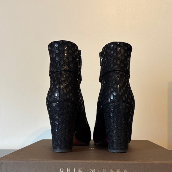 Chie Mihara Textured Black Ankle Boots - Picture 3 of 4